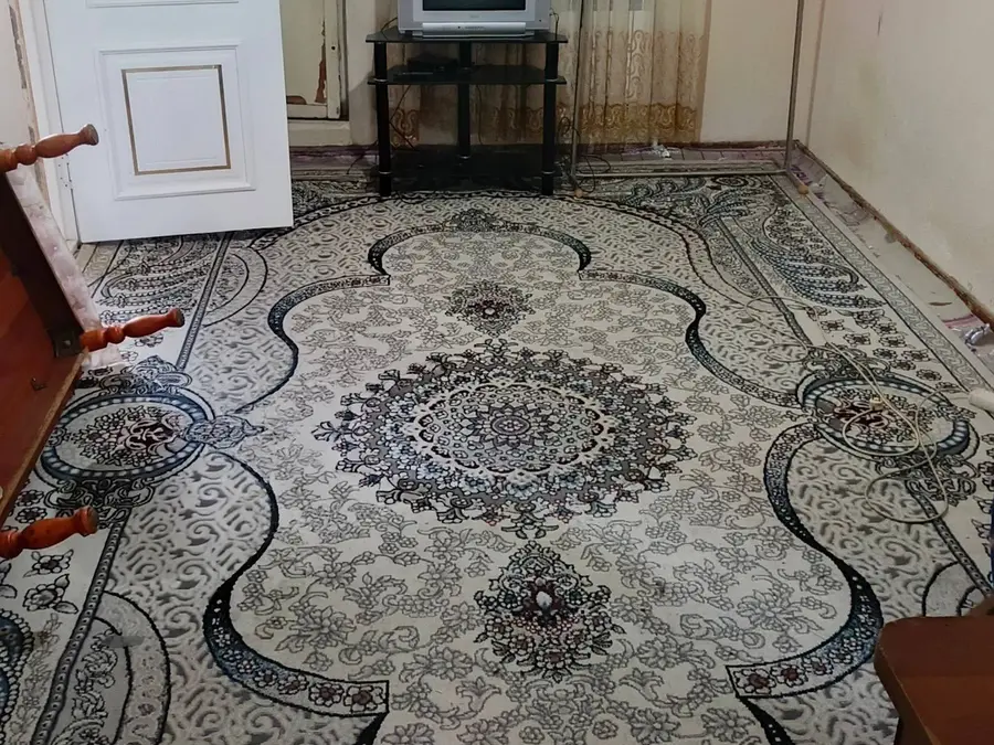 O‘zMU yaqinida yigitlar uchun 2 ta bo‘sh joy rasmi